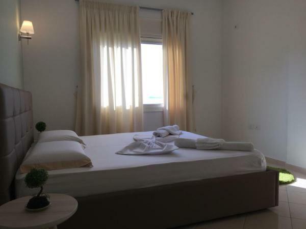 Vlorë Deluxe Sea Apartment חדר תמונה