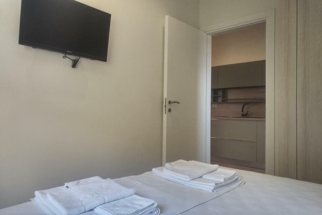 Vlorë Deluxe Sea Apartment מראה חיצוני תמונה