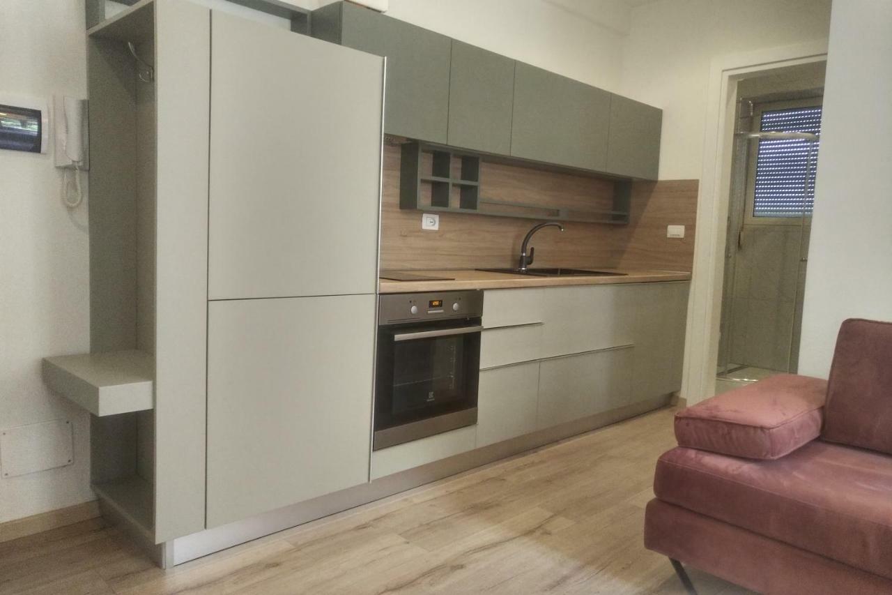 Vlorë Deluxe Sea Apartment מראה חיצוני תמונה