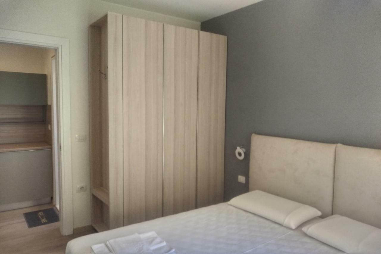 Vlorë Deluxe Sea Apartment מראה חיצוני תמונה
